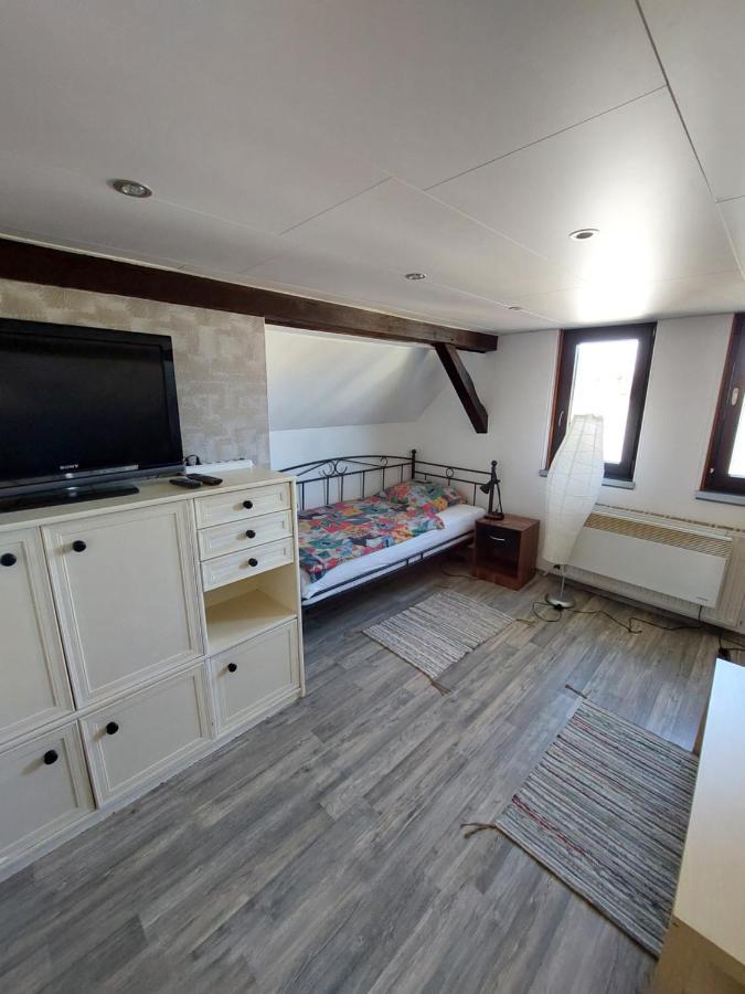 Ferienwohnungen! Kleine Bungalows Mit Terrasse! Stockhausen-Illfurth Exteriör bild