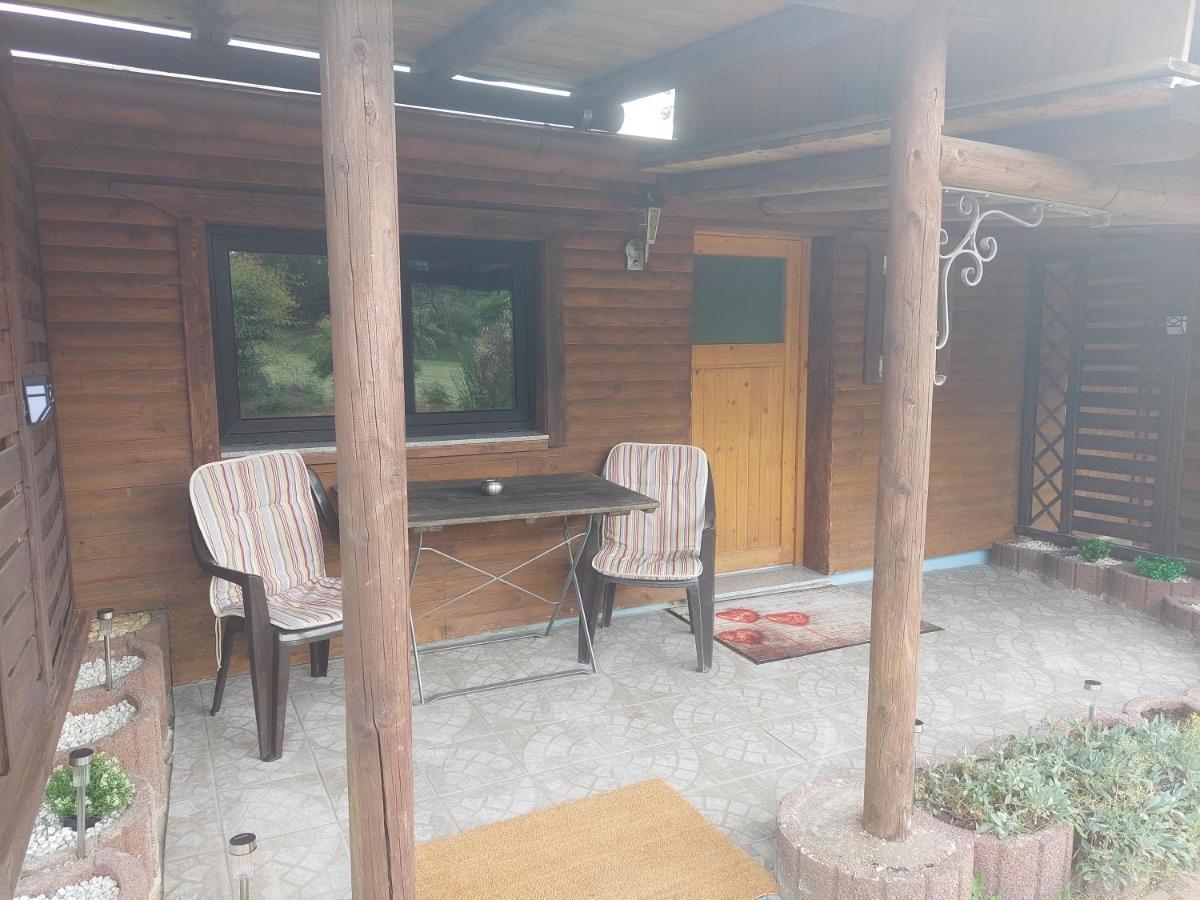 Ferienwohnungen! Kleine Bungalows Mit Terrasse! Stockhausen-Illfurth Exteriör bild