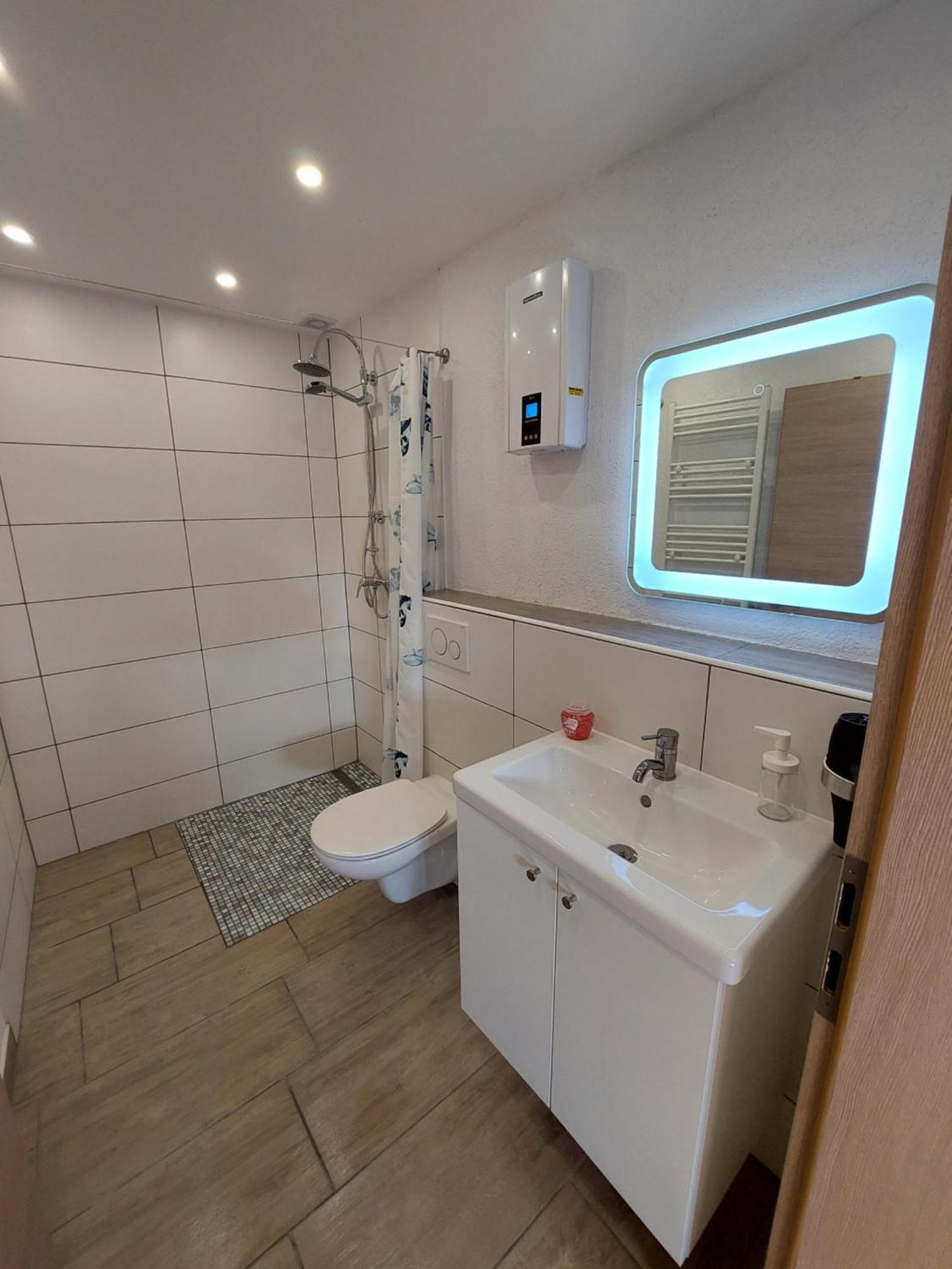Ferienwohnungen! Kleine Bungalows Mit Terrasse! Stockhausen-Illfurth Rum bild
